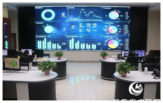 駐馬店市副市長孫繼偉現(xiàn)場接聽“12345”政務(wù)服務(wù)熱線，搭建政民互動橋梁